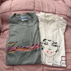 2 VINTAGE single stitch 1980s 80s shirts tourist Giftshop